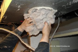 dirty-dryer-exhaust-duct 
